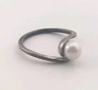 Vintage Avon Ring Sterling Silver Cultured Pearl Offset Swirl Size 5.75