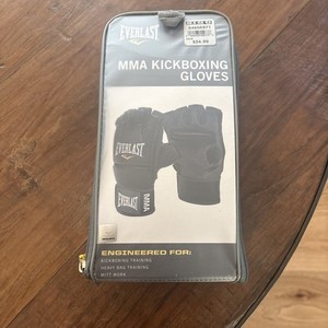 Everlast MMA Kickboxing Unisex Men Size Small Gloves - Black