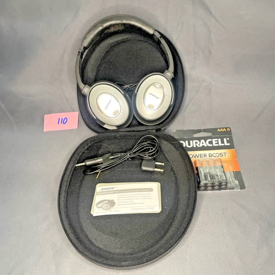 Bose Quiet Comfort 15 Acoustic Noise Cancelling Wired Headphones - (110) - Image 3 of 4