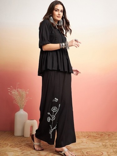 Women’s Black Boho Co-Ord Set Embroidered Tassel Tie Top & Pants Resort Outfit - Afbeelding 2 van 6