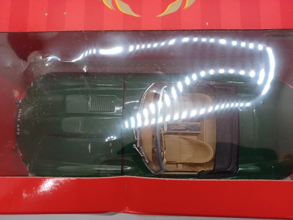 Jaguar Colección Tonka Polistil Jaquar Tipo E MK/2 Escala 1:16 Foto 3 de 4