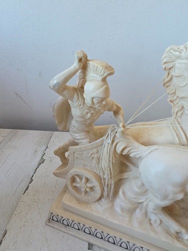 Statuina statua romana carrozza carro guerriero romano alabastro santini vintage - Foto 3 di 11