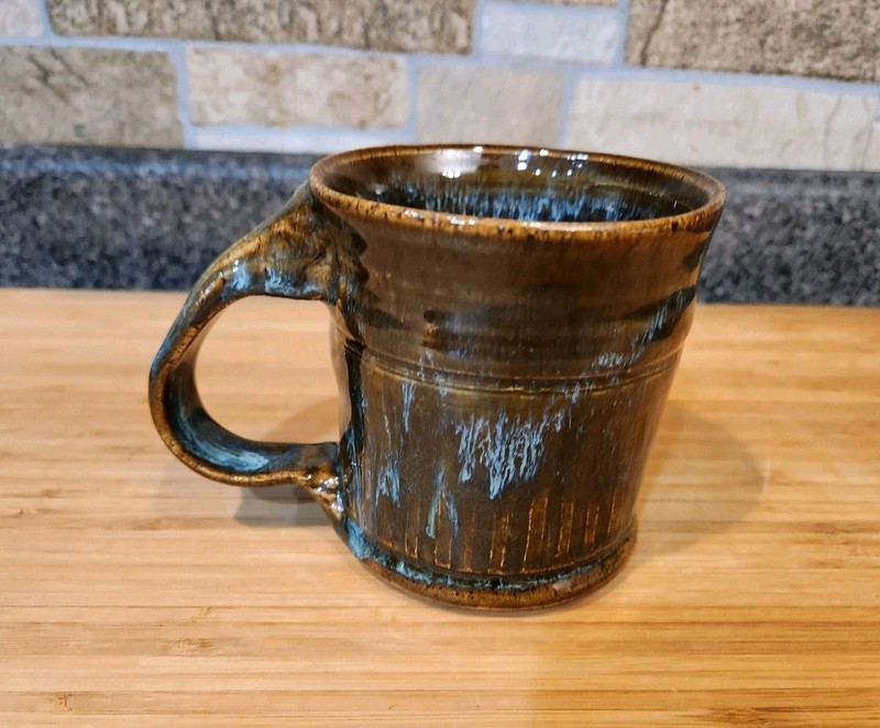 handmade, ceramic coffee mug "Woo Blue Brown" glaze w/ blue drip accents. 14 Oz