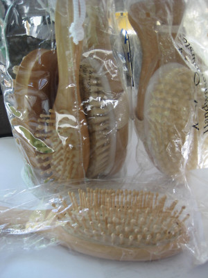 14 TEILE! Pflege Avon Massagebürste Fußroller Strandtasche Schwämme NEU