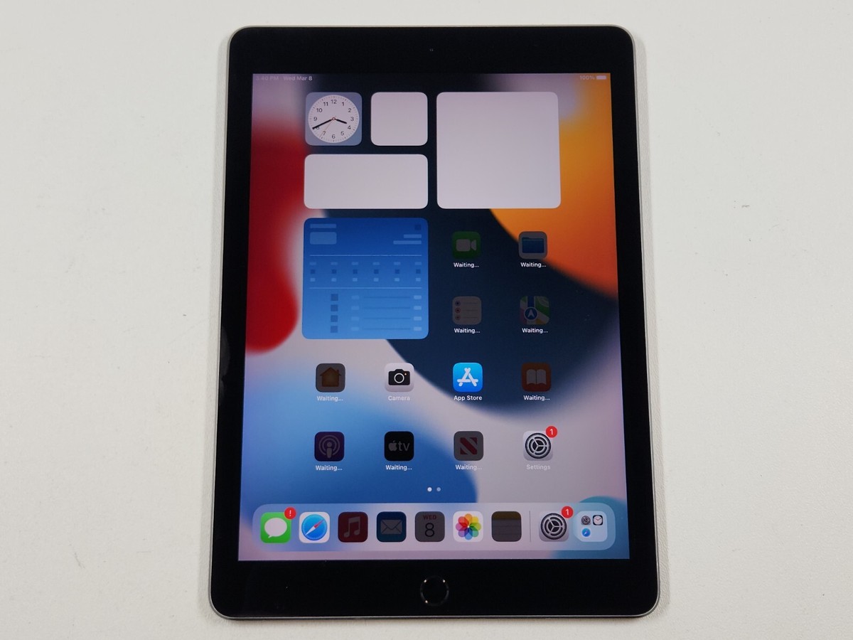 Apple iPad Pro 1st Gen. (A1673) 128GB - Gray (Wi-Fi Only) 9.7 