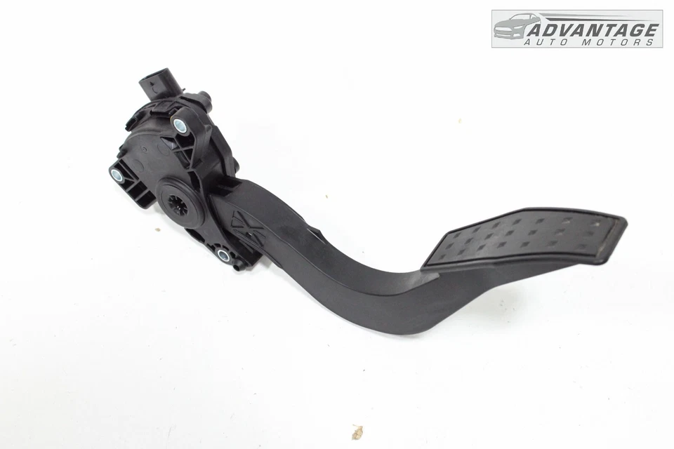 Chevrolet Blazer 2019-2020 acelerador acelerador gasolina pedal con sensor 22999406 OEM Foto 2 de 4