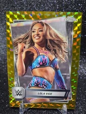 2025 Topps Chrome WWE Lola Vice #151 Gold Refractor /50 ✨