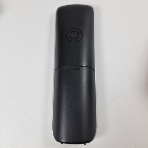 Teléfono inalámbrico digital Motorola L301 negro DECT 6.0 - Imagen 6 de 9