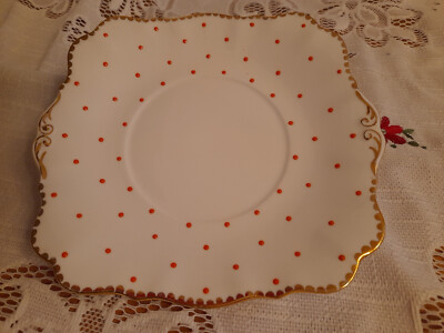 schöne SQUARE BONE CHINA Brot / Kuchenplatte ca. 21 cm gerade ausgestellt