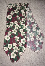 Poinsettia Christmas Table Runner Tablecloth Cover Party Table Decor 68” x 12.5”
