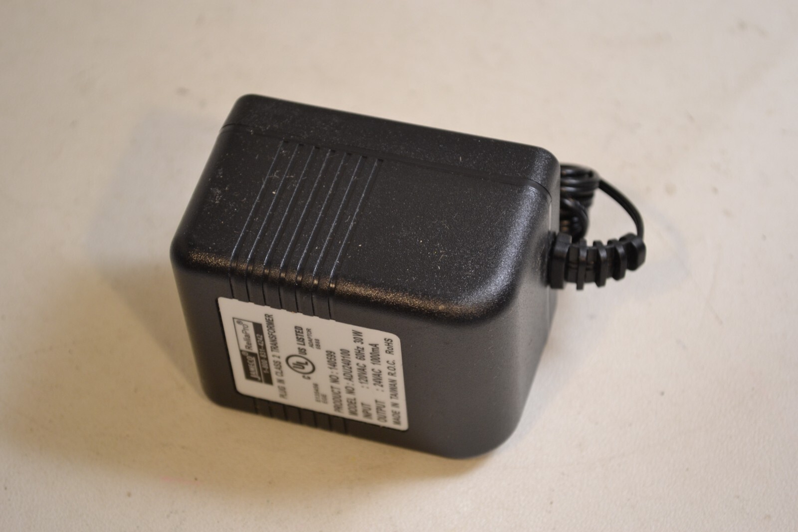 Jameco ReliaPro 140599 ADU240100 24VAC Plug in Class 2 Transformer