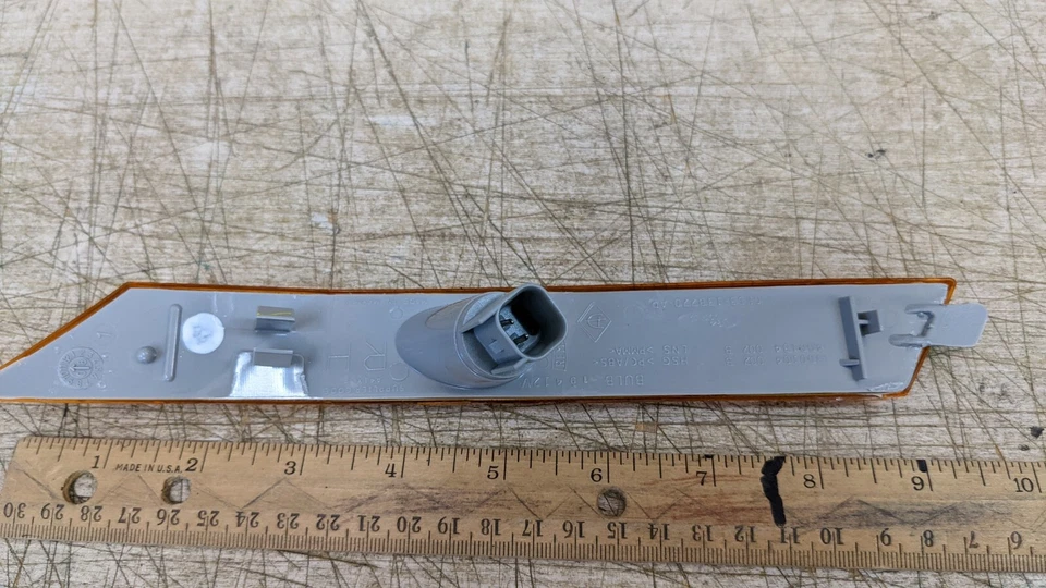 MARCADOR DELANTERO PASAJERO DERECHO FORD FUSION MERCURY MILAN 2006-2009 6E5Z13200C Foto 2 de 4