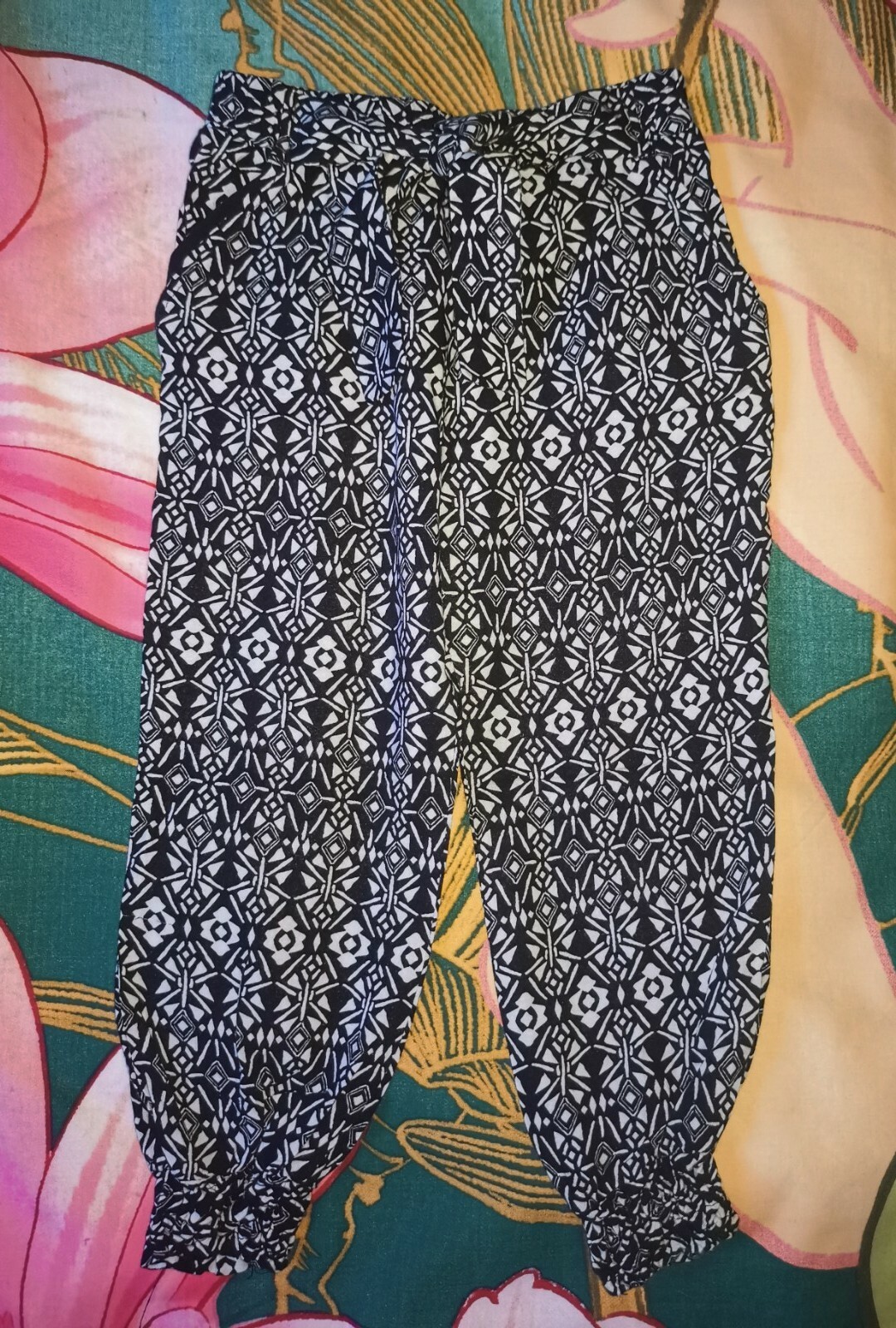 Primark Nutmeg Girl's heart frill leggings harem trousers set size 2-3 years image 5