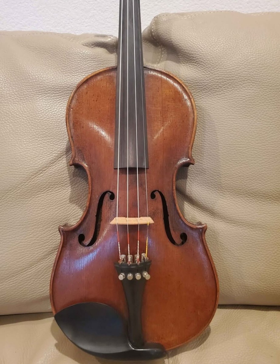 Nicolaus Amatus Fecit in Cremona 1674 4/4 Violin. Appraised