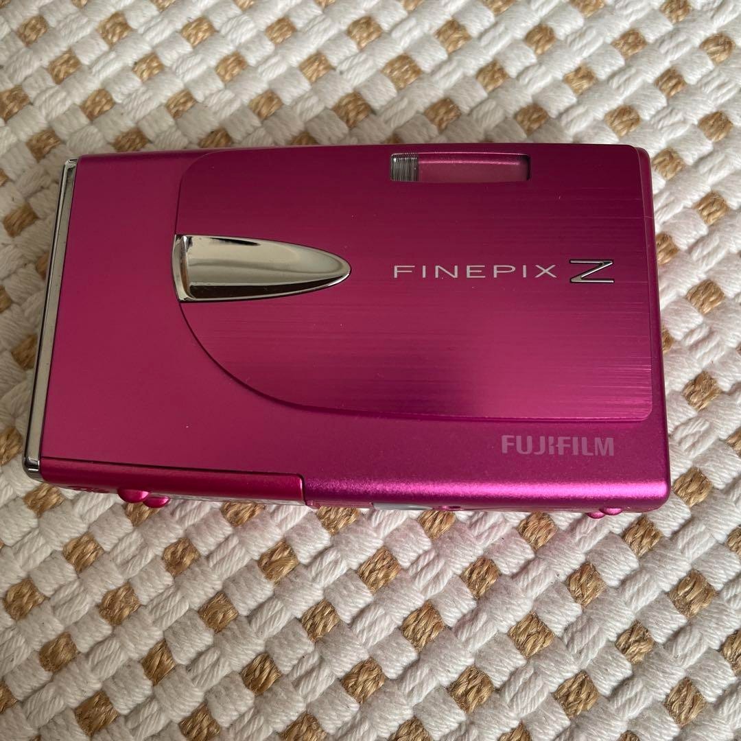 Fujifilm FinePix Z20fd Pink 10.0 MP Digital Camera [Very