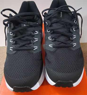 Size 10 - Nike Run Swift 3 Black White