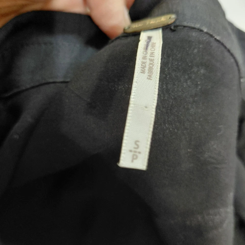 Mameluco Free People para mujer mediano negro Daria Beach arrugado envoltura gótico caprichoso Foto 4 de 4