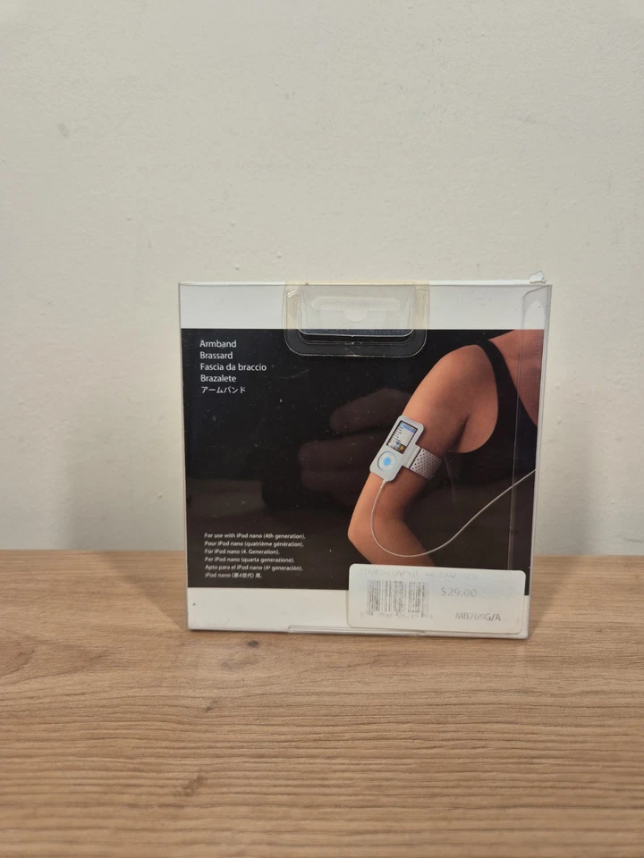 Genuine Apple iPod Nano Armband White MB769G/A *FREE P&P* NEW Sealed Deadstock - Image 2 of 3