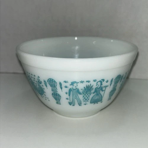 Pyrex Amish Butterprint Mixing Bowl #401 Vintage Turquoise & White 1 1/2 PT
