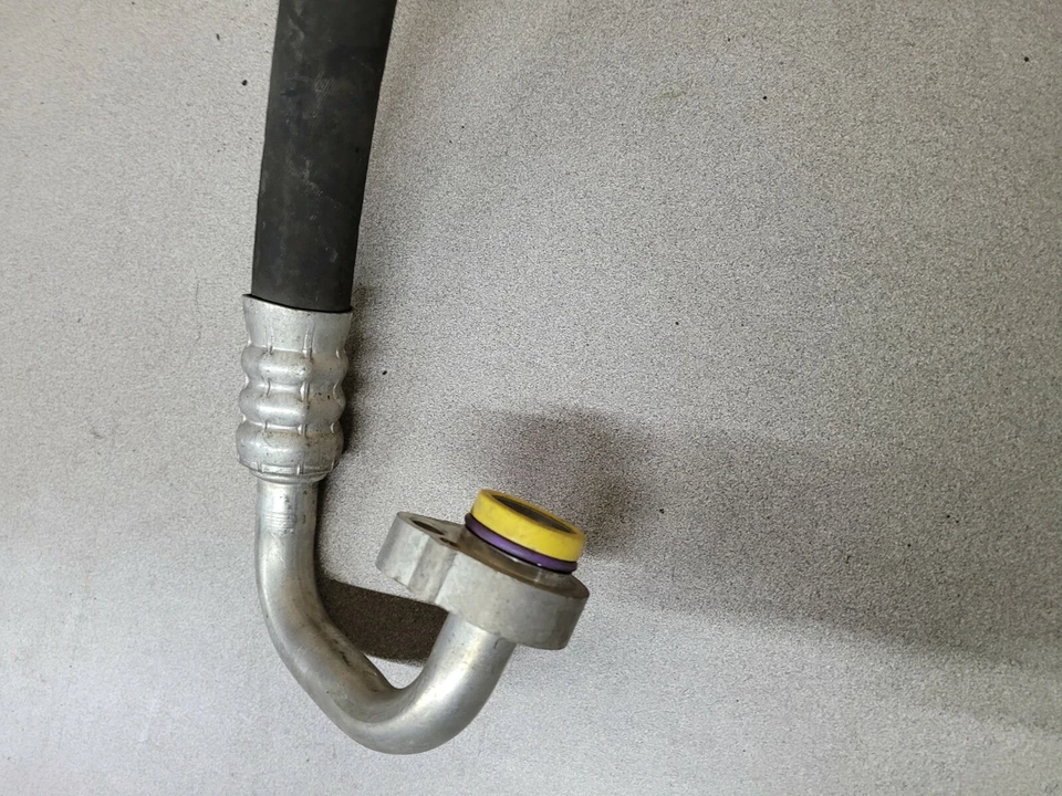 VOLKSWAGEN JETTA 2005-2010 2,5 AIRE ACONDICIONADO TUBO DE LÍNEA AC 1K0820743BA Foto 2 de 3