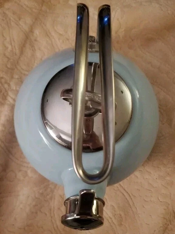 🩵Chantal Enamel-on-Steel Classic Tea Kettle Blue 1.8 Qt - Image 3 of 4