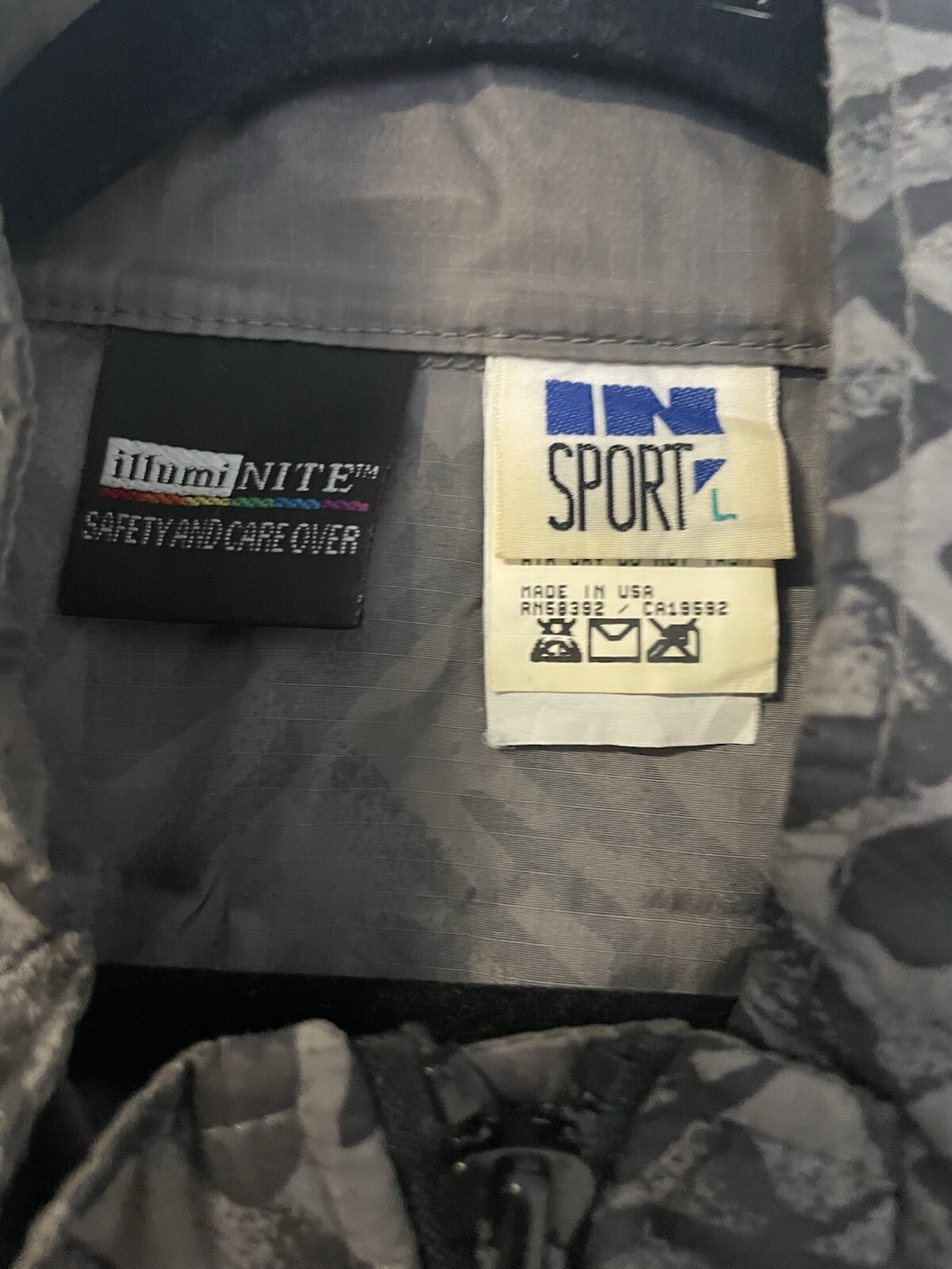 IllumiNite Reflective Cycling Running Jacket Mens L Grey Windbreaker Funky zip