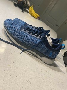 under armour charged lightning 2