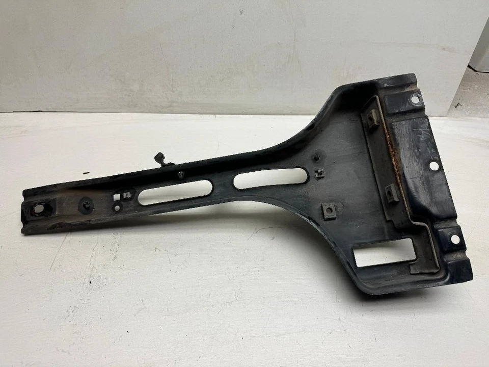 SOPORTE CAPÓ SOPORTE RADIADOR CENTRAL CHEVY SILVERADO/GMC SIERRA 88-98 Foto 3 de 4