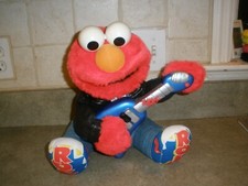 Rock N Roll Elmo W/ Guitar - Plays Music - Works Tyco 1998 Vintage P48