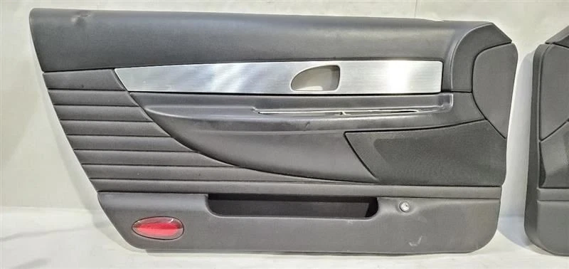Par de molduras de puerta interior delantera negro OEM 2002 03 04 2005 Ford Thunderbird Foto 2 de 4