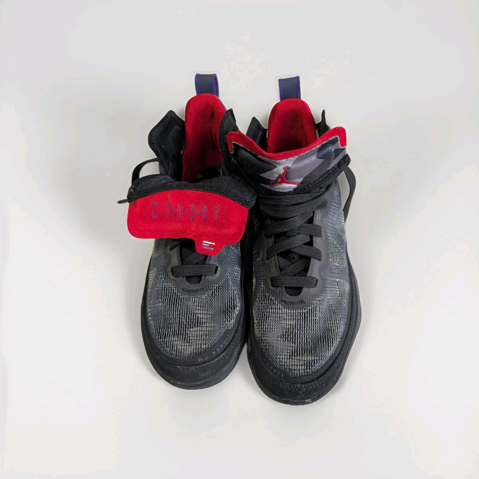 Air Jordans 6Y Youth Good Condition Black And Red Athletic Shoes