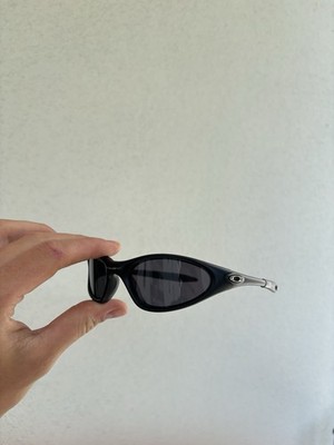 Oakley Herren Sonnenbrille oval, schwarzer Rahmen, getönte schwarze Gläser