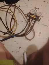 Yellow Jacket Series 41 3-1/8" Gauges Test and Charging Manifold (42005)
