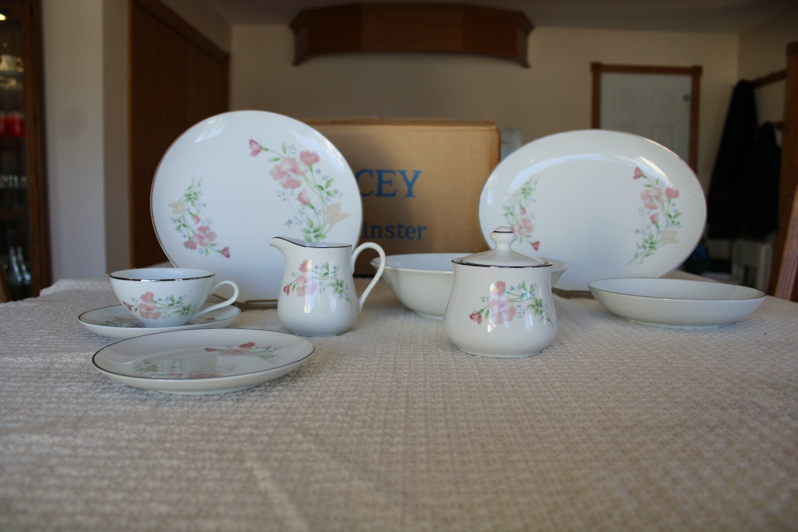 Westminster Fine China 45 Pieces Grouping NIB Vintage Tracey Pattern 