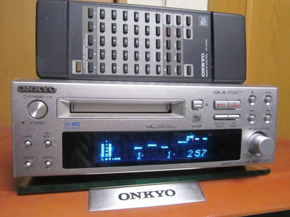 ONKYO MD-105FX Silver Hi-MD Mini Disc Recorder High Speed Audio