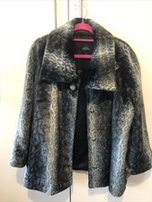 Marks And Spencers Xl Spegiale Fur Like Heavy Jacket 