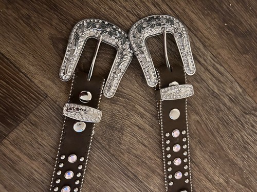 Nocona Children's Medium Brown Leather Pink Cross Crystals - Picture 3 of 9