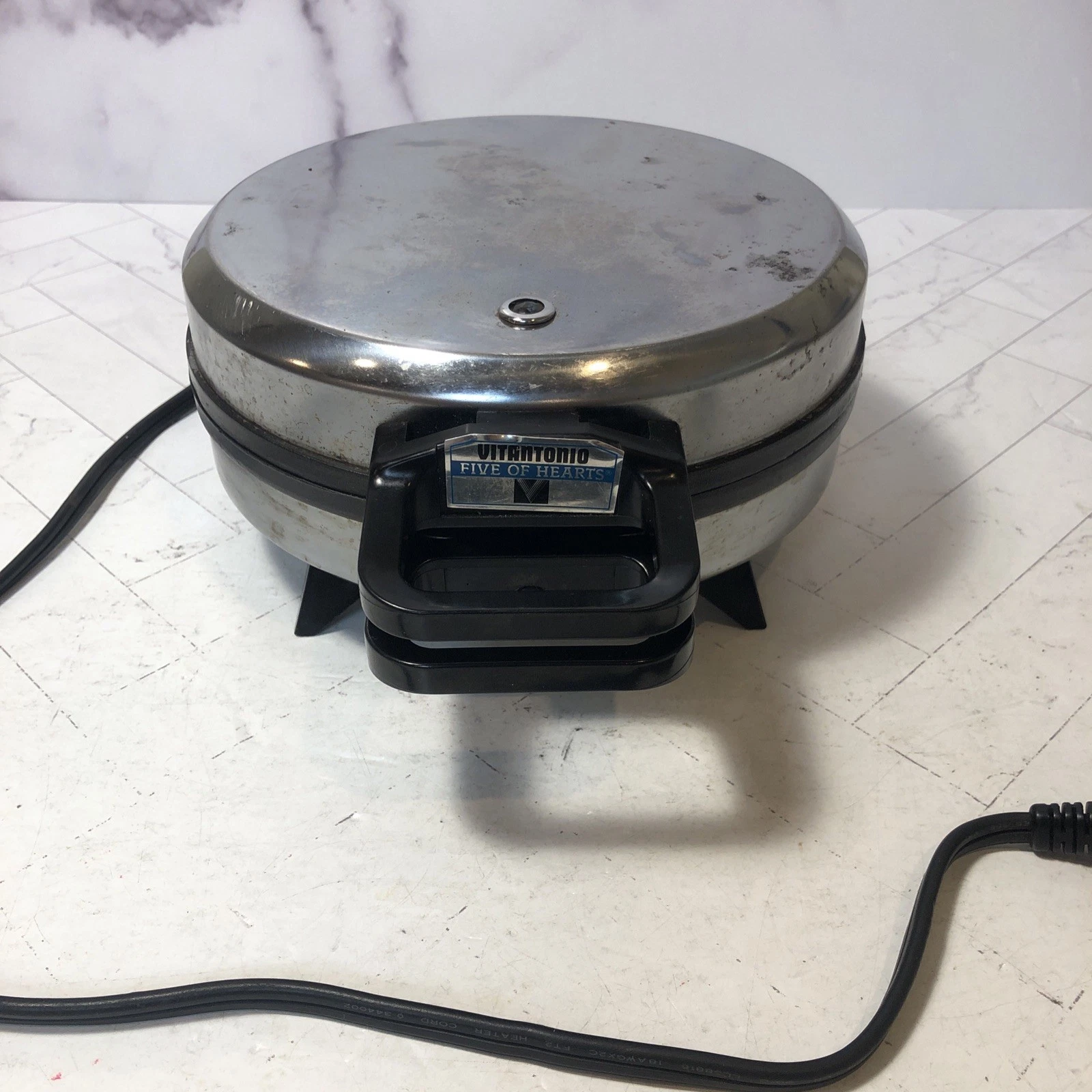Vitantonio Five of Hearts Danish Waffler No. 600 Heart Waffle Maker Chrome