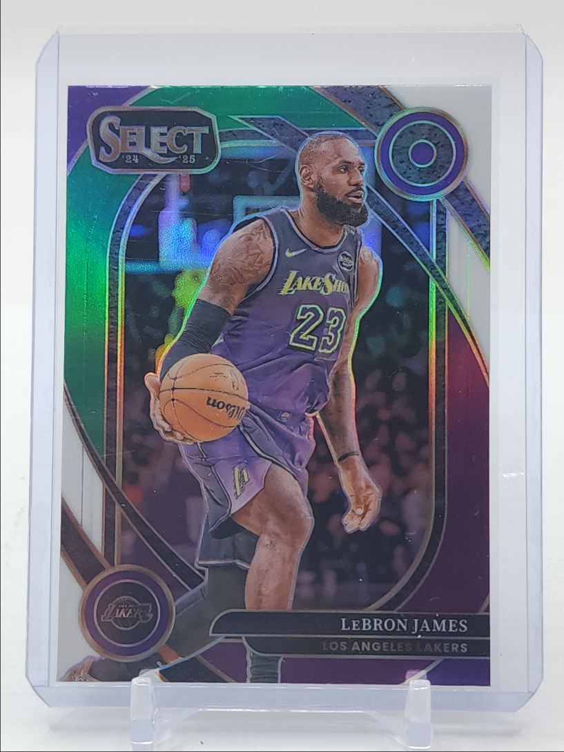 LEBRON JAMES 2024-25 SELECT COURTSIDE GREEN WHITE PURPLE PRIZM LAKERS Q4689