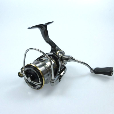 Near Mint DAIWA 20 Luvias LT2500 Spinning Reel Japan USED w/BOX