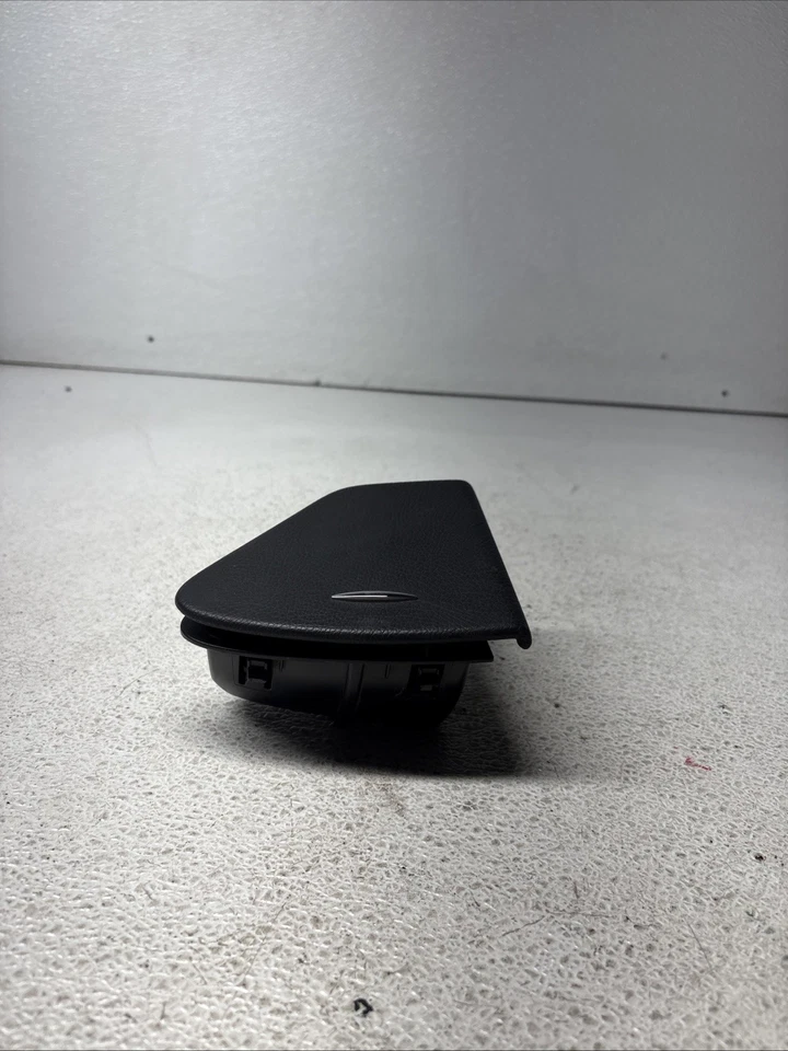 03-11 Mercedes W211 E55 CLS500 Puerta Trasera Derecha Bandeja de Cenizas Compartimento Negro OEM DIESTRO Foto 2 de 4