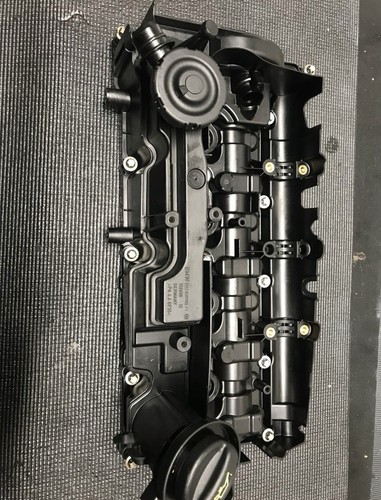 BMW Mini Ventildeckel/ Zylinderkopfhaube 8589943 / Einbau möglich