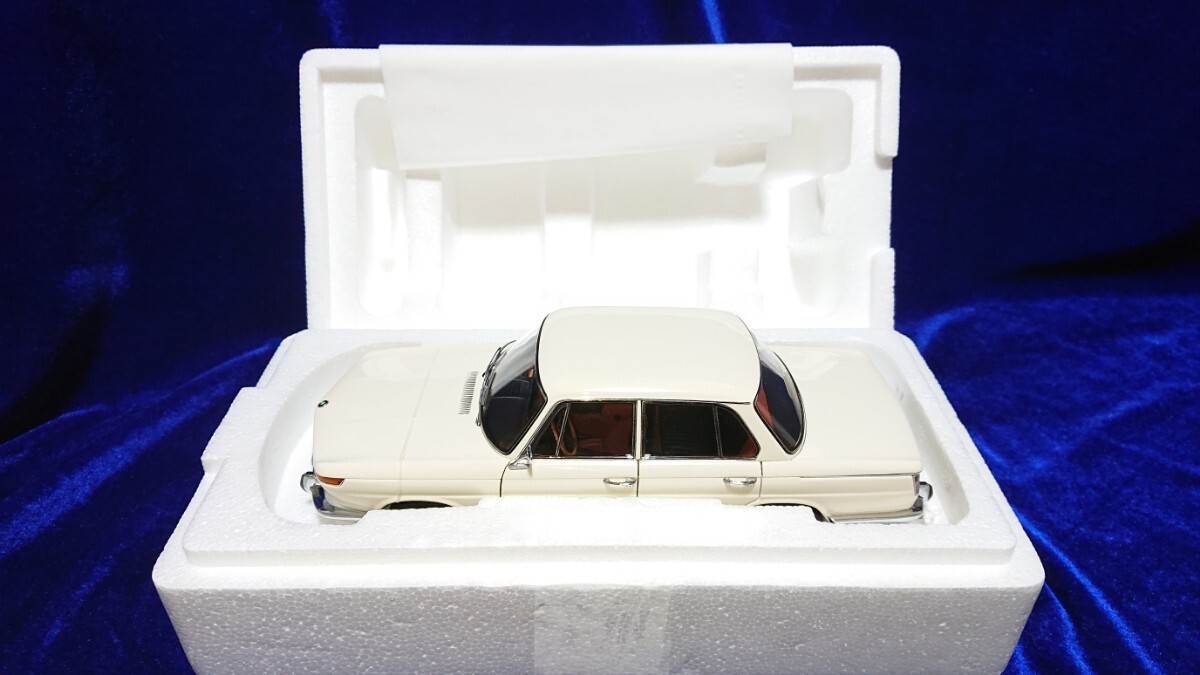 1/18 Autoart Bmw 1800Ti/Sa Neue Klasse Street Car Chamonix