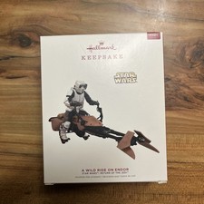 HALLMARK KEEPSAKE 2019 STAR WARS A WILD RIDE ON ENDOR SPEEDER BIKE ORNAMENT