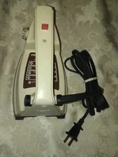 Vintage Proctor Silex Light Weight Working Steam Iron Model 11309 Series G 11 09