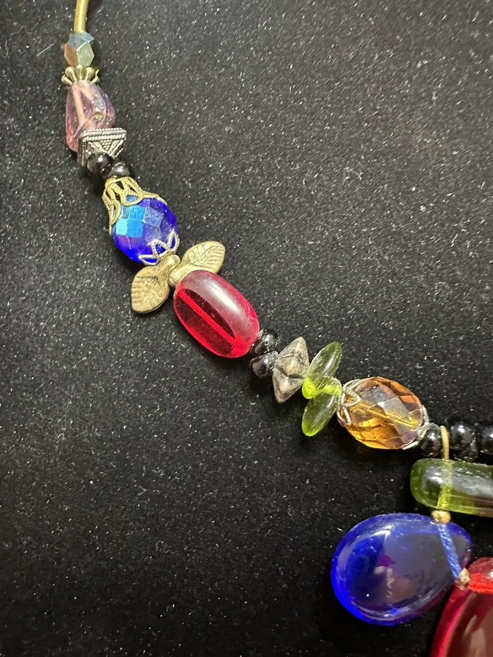 "Collar Treska BOHO Cuentas 19"" Vidrio Menta Rojo Azul Púrpura Amarillo Verde Hojas" Foto 3 de 4