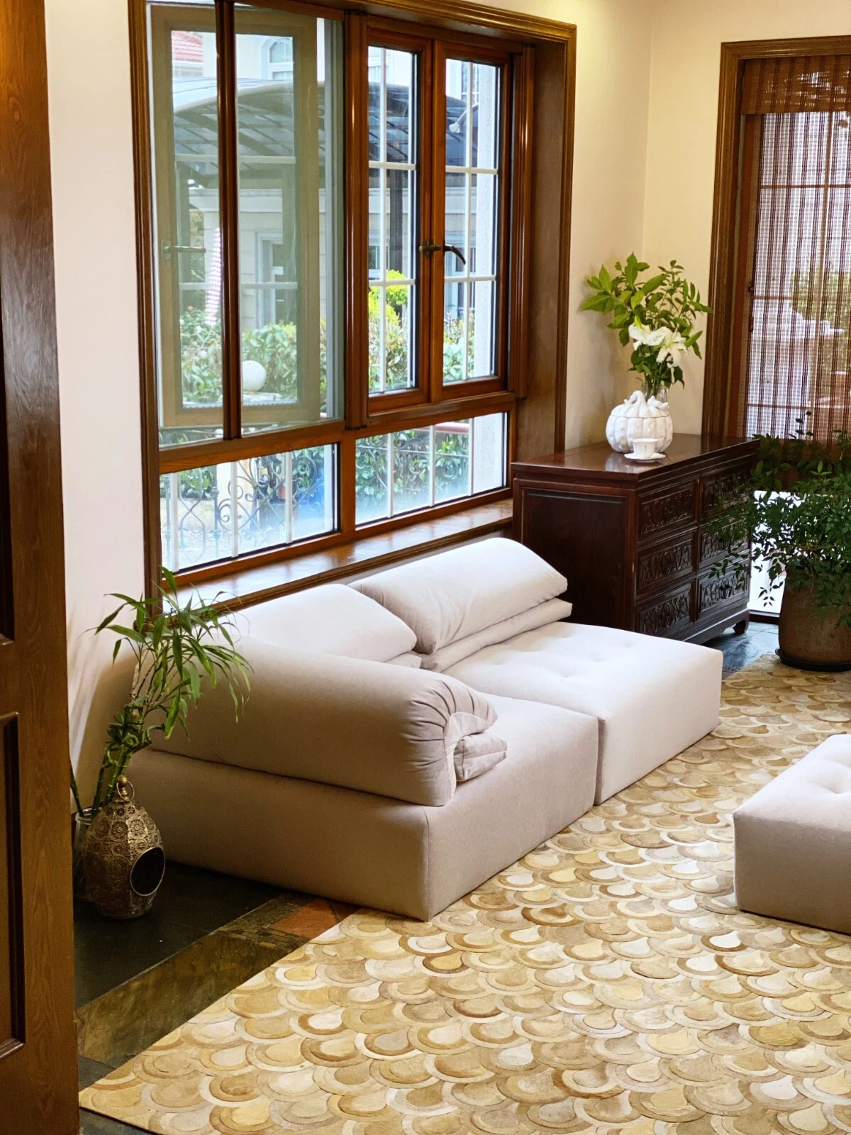 Sectional Immobile Modular Sofa Couch Customizable Configurable : Armless Chair