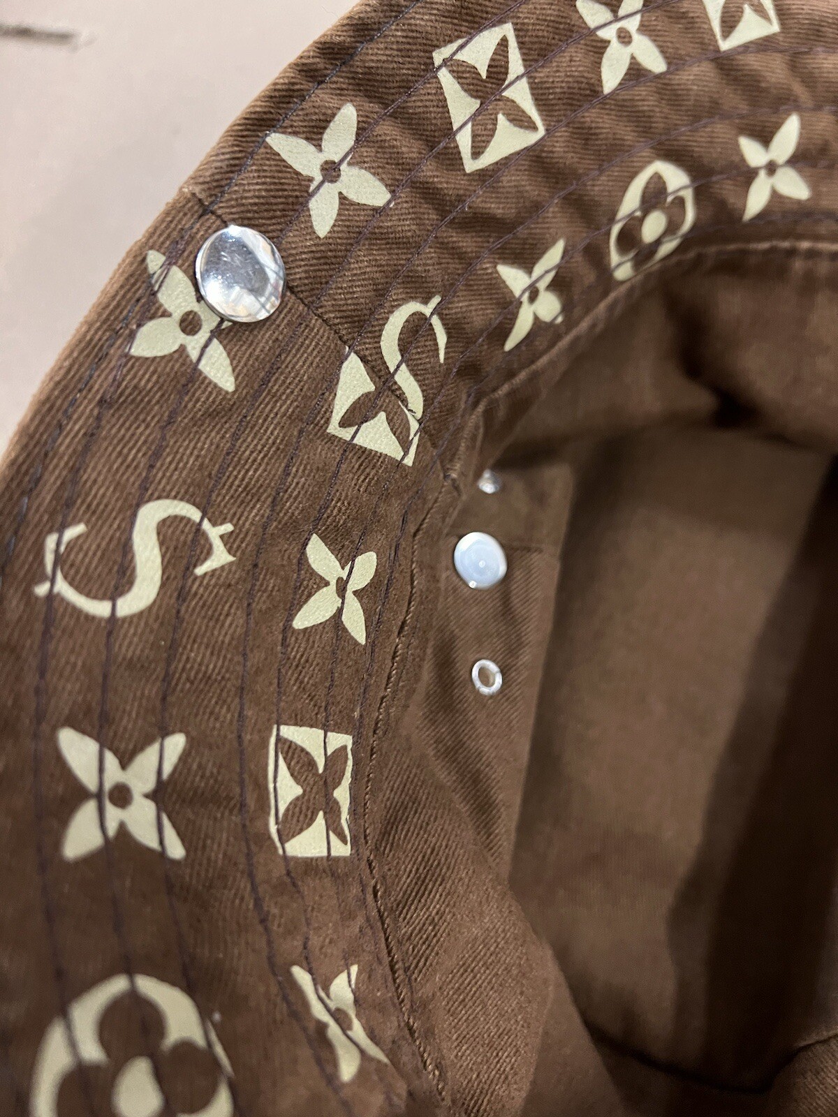 2000 Vintage LV Brown Monogram Bucket Hat - Supreme Deadstock | Click! image 6
