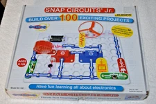 Elenco Snap Circuits Jr Kit Model SC-100 Fun Learning Electronics -COMPLETE