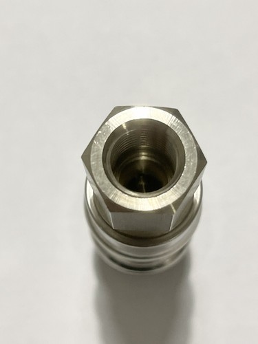 Swagelok QT2-316 DESO (Double-End Shutoff) Instrumentation Quick Connect - Picture 3 of 4